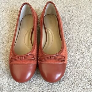 Talbots Rich Orange Flat with Bow Detail, Size 7M​​​​​​